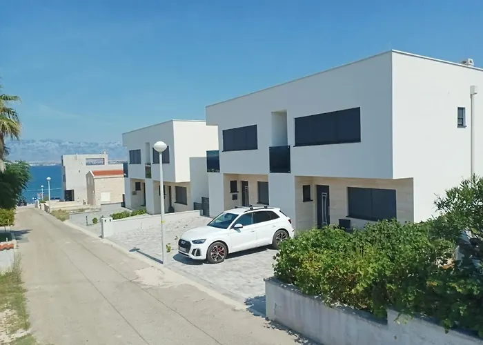 Hh Cvetkovic By Interhome * Vir